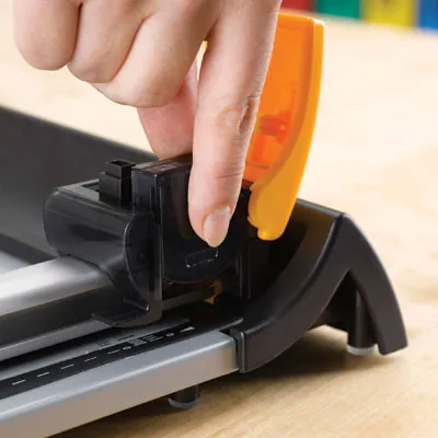 Rogneuse à papier Neutron A4 -  - Capacité 10 feuilles - Guillotines papier, Rogneuses papier -1