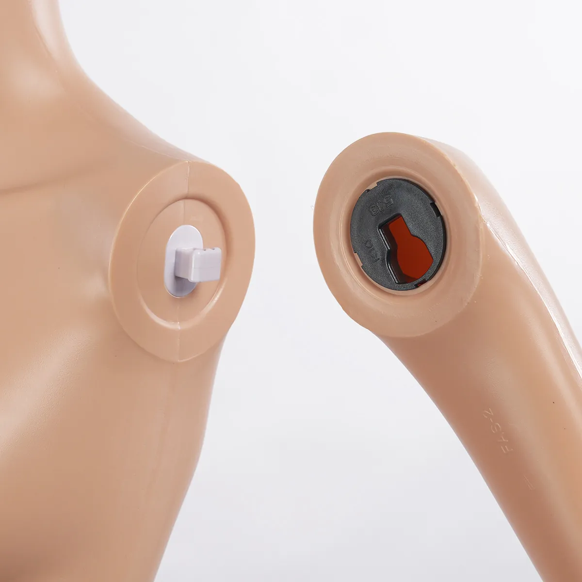 Mannequin homme sans perruque bras le long du corps H 185 cm Plastique - Chair - Mannequins plastique sans perruque-6