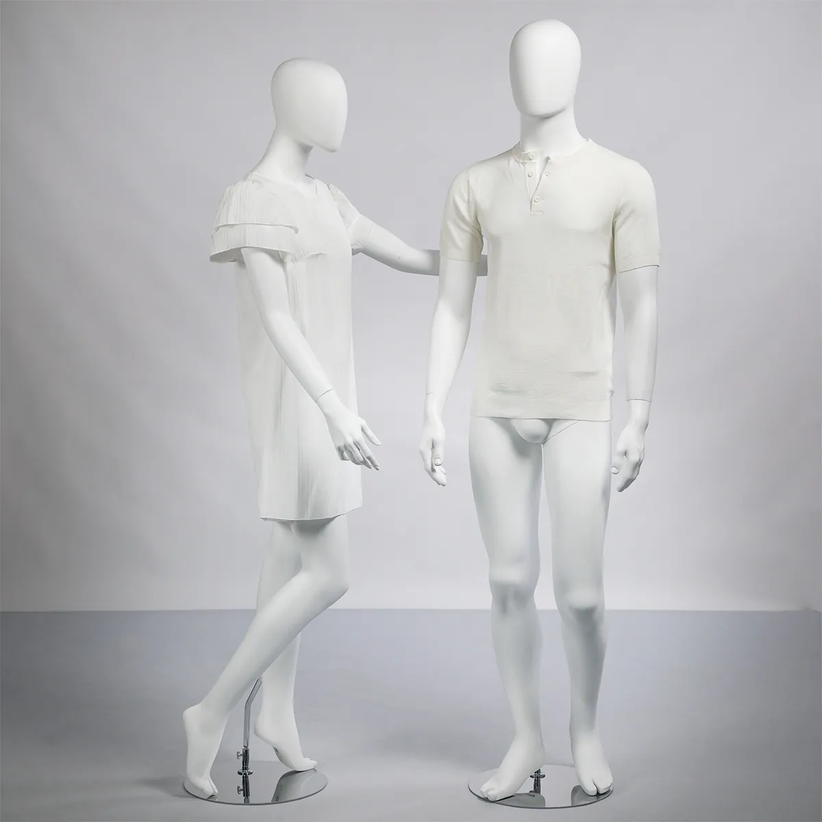 Mannequin homme, finition mate H 184 cm Fibre de verre - Blanc mat - Mannequins abstraits-5