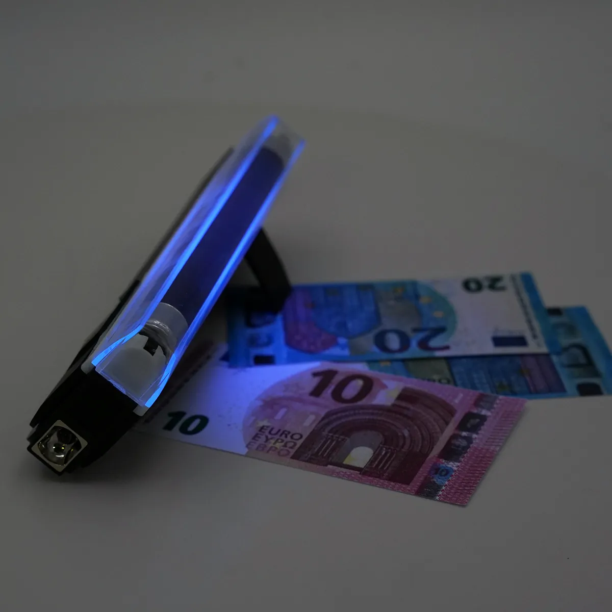 Détecteur de faux billets portable - Détecteurs de faux billets - Compteurs pièces et billets-4