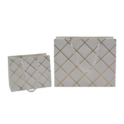 Sacs pelliculés blancs embossés carreaux or poignées cordelette 23+10x18 cm 210g/m² – Paquet de 20 - Sacs pelliculés à motifs-1