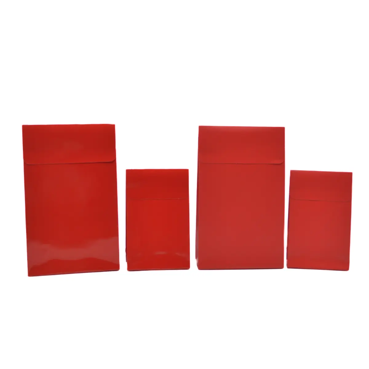 Pochette cadeau pelliculée rouge mat à rabat adhésif 10 x 4,5 x 16 cm – Paquet de 50 - Pochettes cadeaux luxe-1