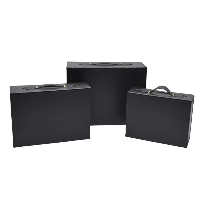 Boites cadeau carton noires avec poignée 28,2x20,2x9,2cm – Paquet de 5 - Boites carton avec poignée-1