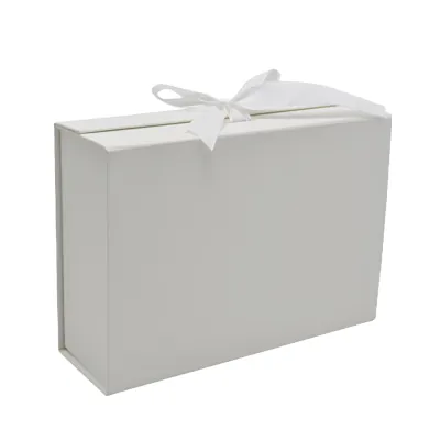 Boites cadeau carton blanches avec ruban 39x28x17,5cm – Paquet de 5 - Boites cadeaux carton pliables-1