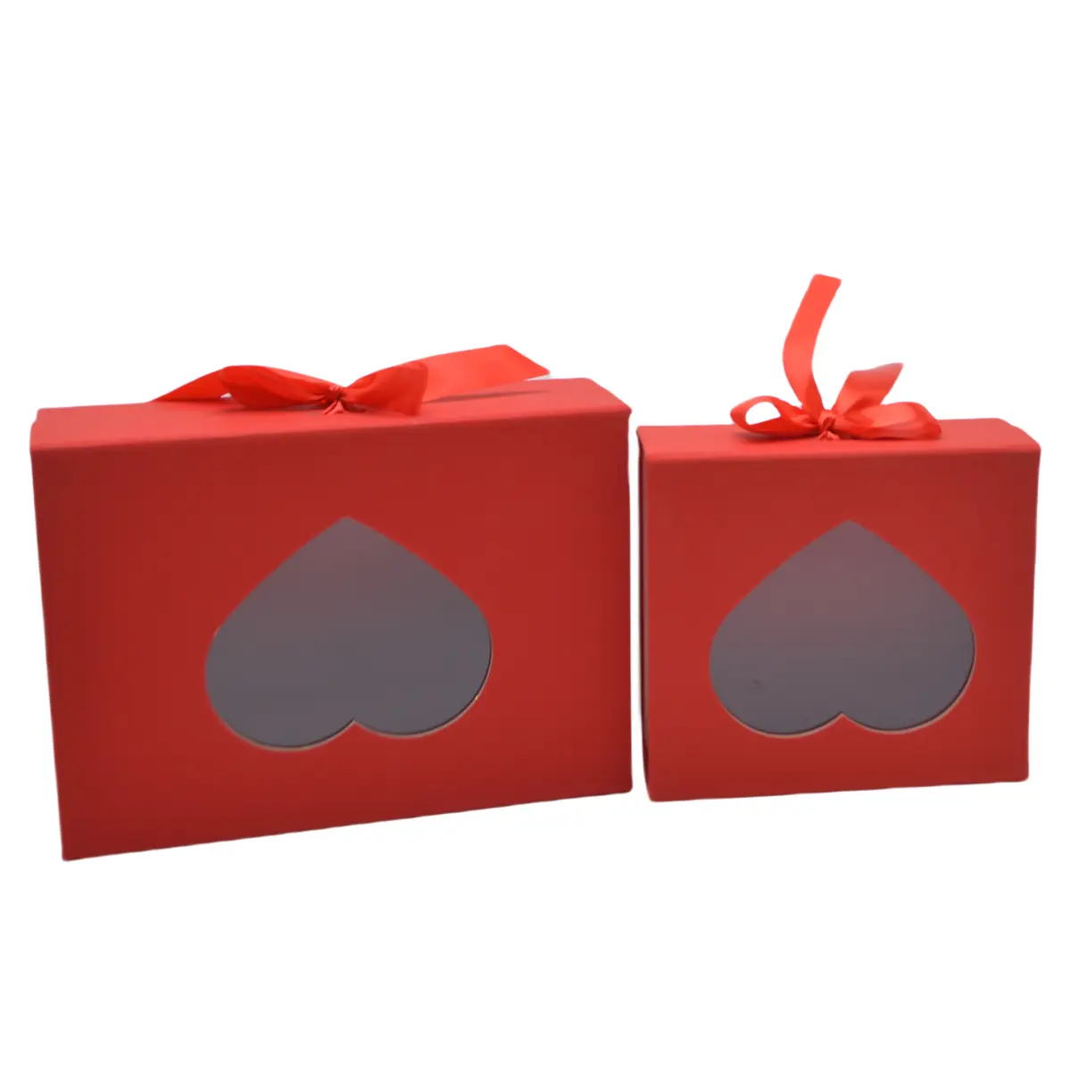 Boites cadeaux carton rouges avec fenêtre cœur et ruban 20x18,2x8cm – Paquet de 5 - Boites cadeaux carton pliables-1