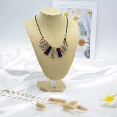 Buste présentoir à colliers - Présentoirs colliers et pendentifs-1