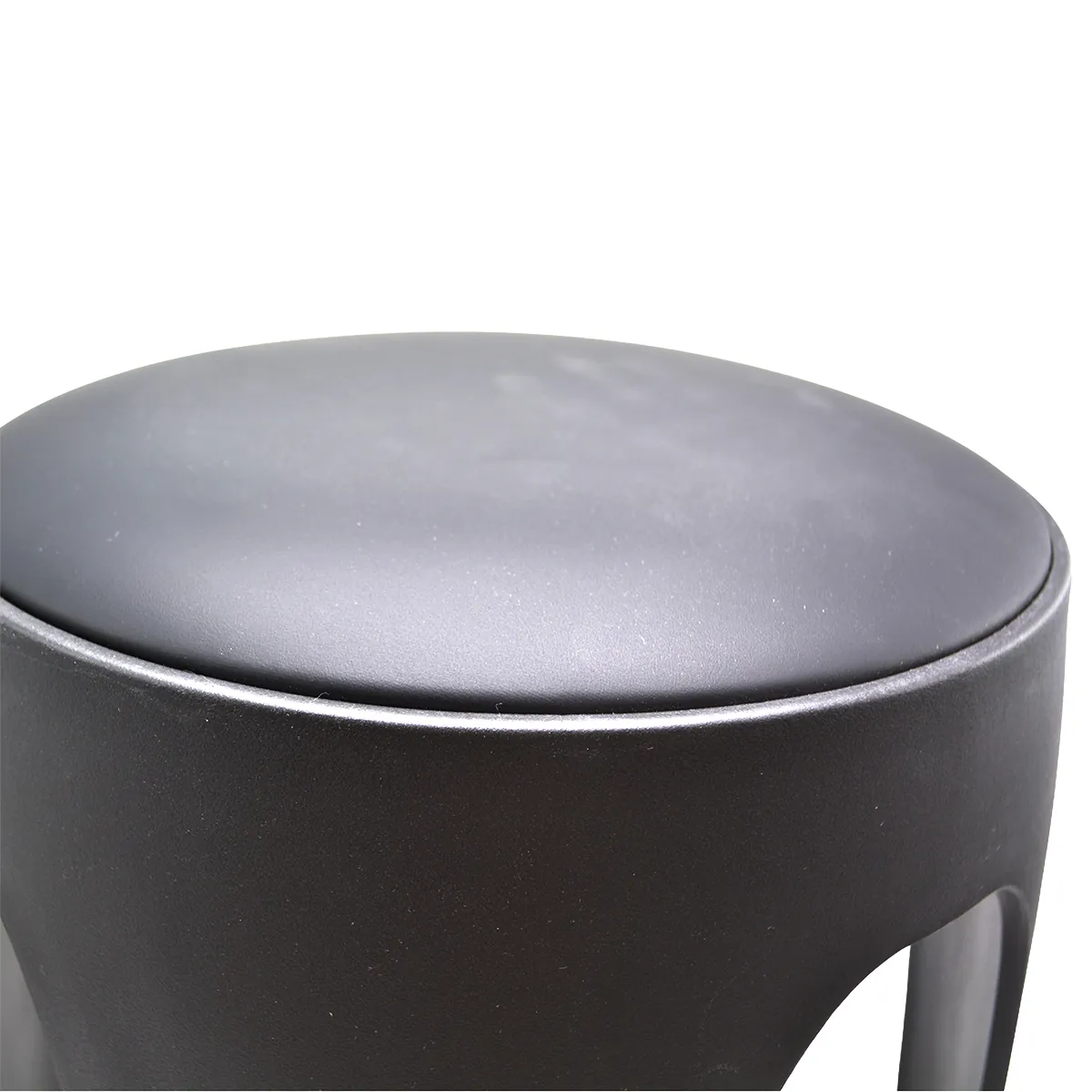 Tabouret design empilable noir 47cm avec assise rembourrée - Usage Pro (Commerce & CHR) - Tabourets-1