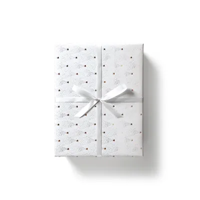 Papier cadeau couché blanc sapins dorés à chaud 70 cm x 25 m 80 g/m² – le rouleau - Papiers cadeaux à effets-1