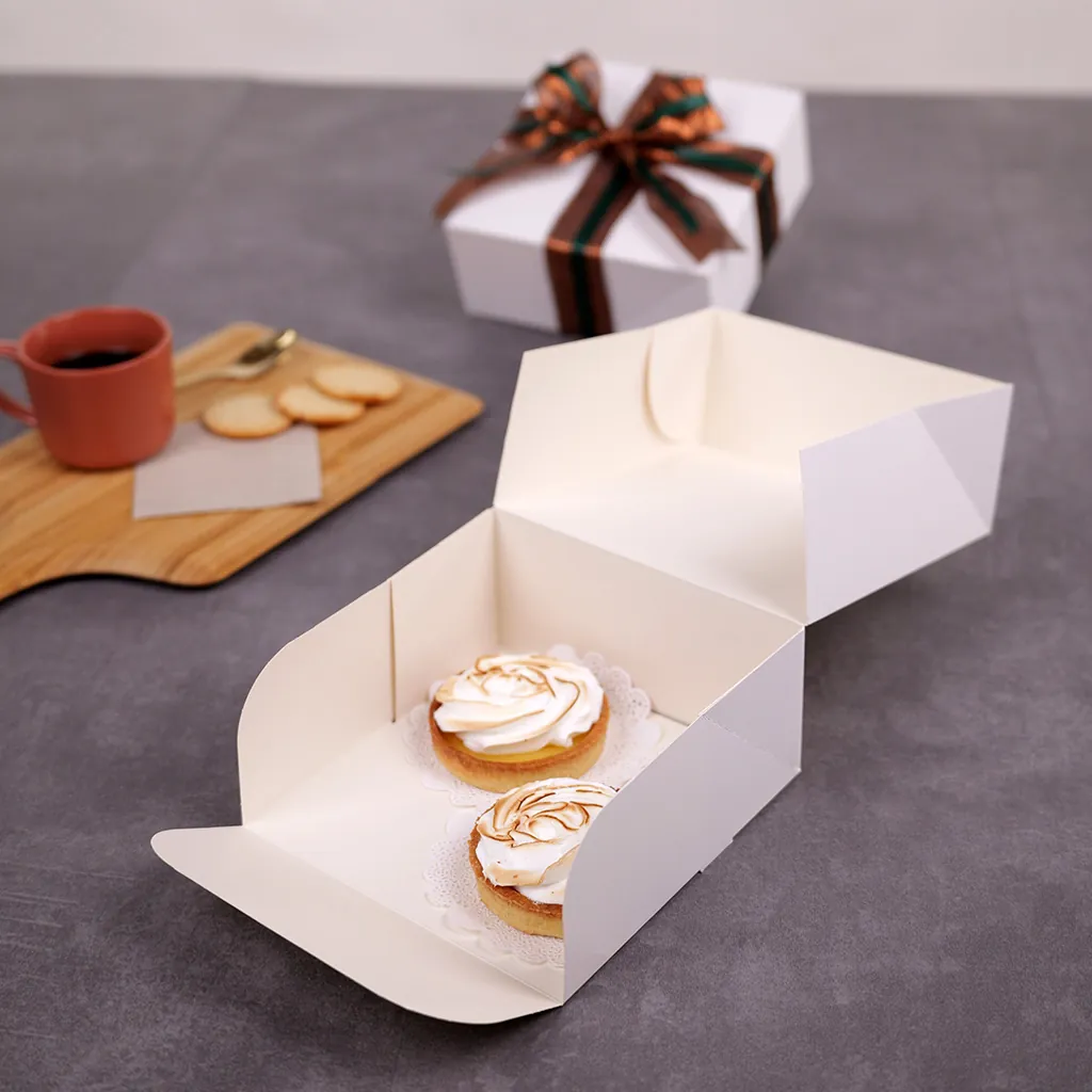 Boite patissiere blanche 18+18x8cm 250g/m² - Boîtes pâtissières-1