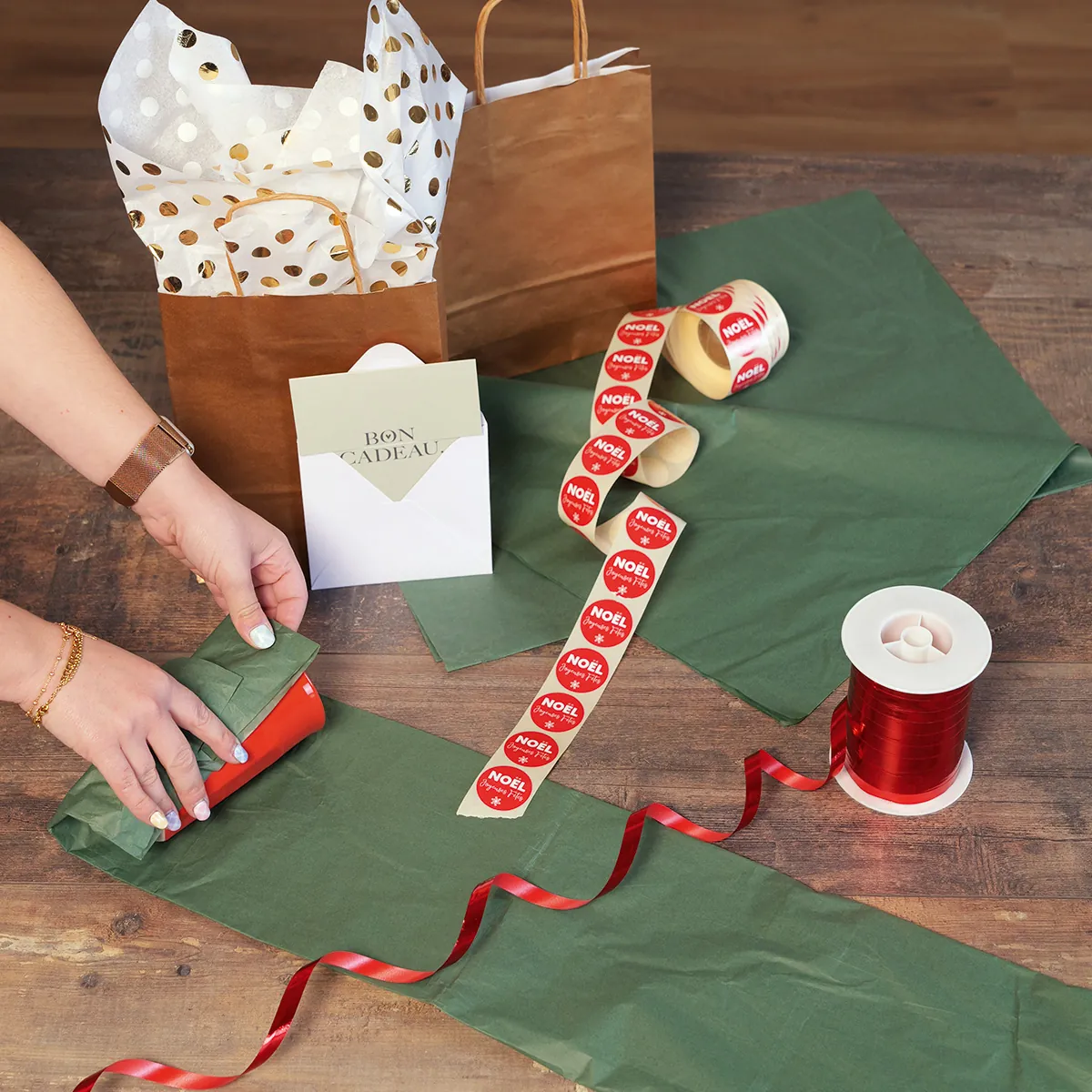 Papier de soie vert olive 14g/m² 50 x 75 cm, 240 feuilles - Papiers de soie-2