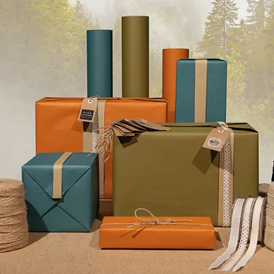 Papier cadeau kraft lisse vert uni 70 cm x 50 m 65g/m² – le rouleau - Papiers cadeaux unis-2