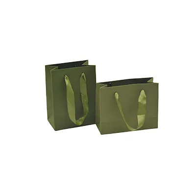 Sacs kraft luxe poignées ruban satin vert olive 15+6x12cm - Sacs kraft luxe-1