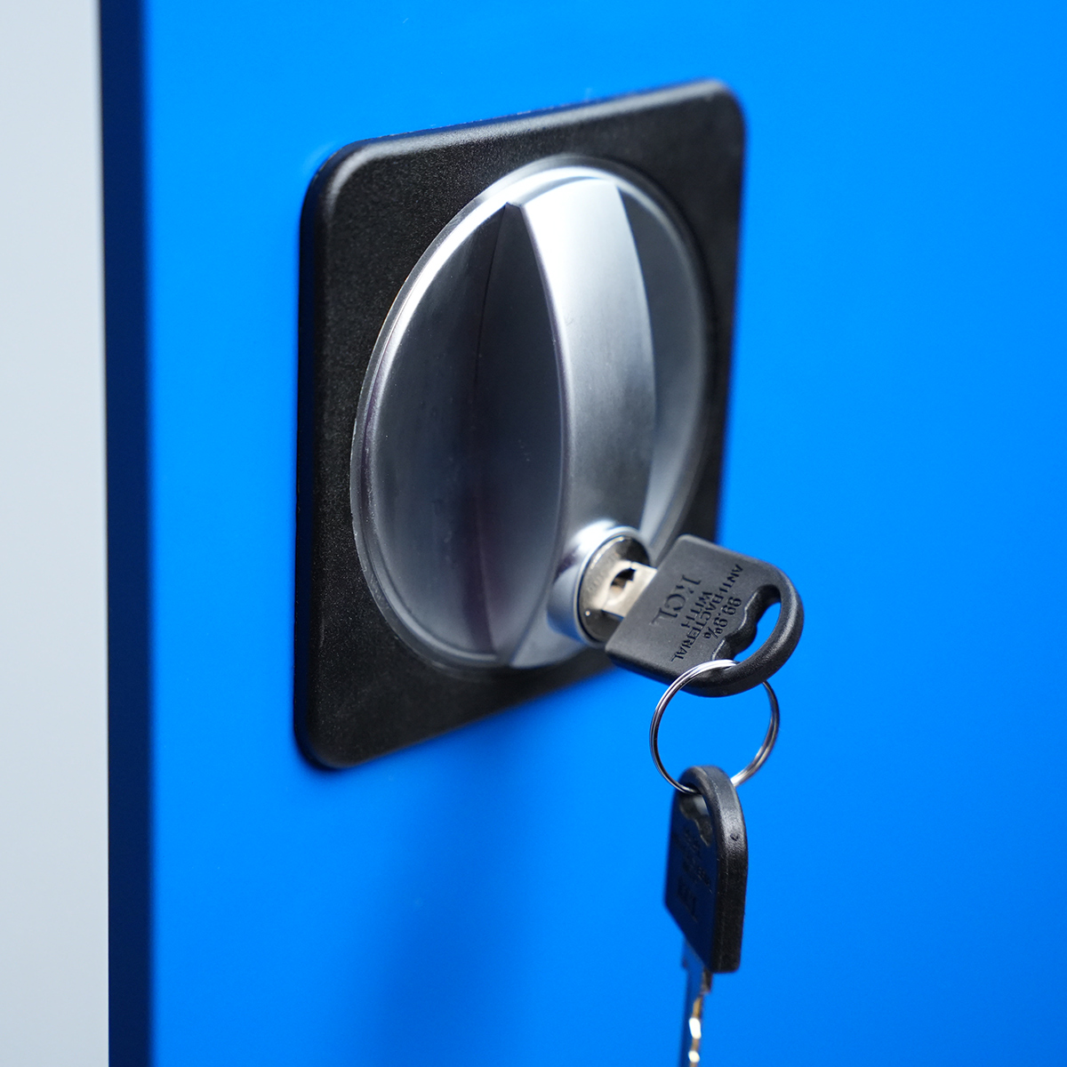 Vestiaire atelier multicasier 4 portes - Vestiaires-3