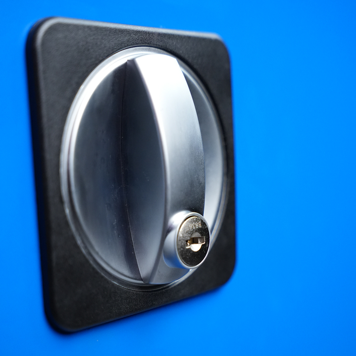 Vestiaire atelier multicasier 2 portes - Vestiaires-6