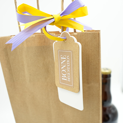 Étiquettes américaines - Etiquettes cadeaux à trou-1