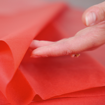 Papier de soie rouge 17g/m² 50 x 75 cm, 240 feuilles - Papiers de soie-2